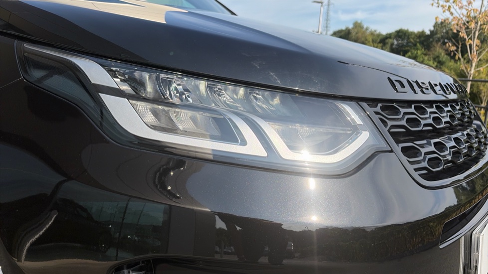Land Rover Discovery Sport 2.0 D200 Urban Edition 5dr Auto [5 Seat] Diesel Station Wagon - Image 17