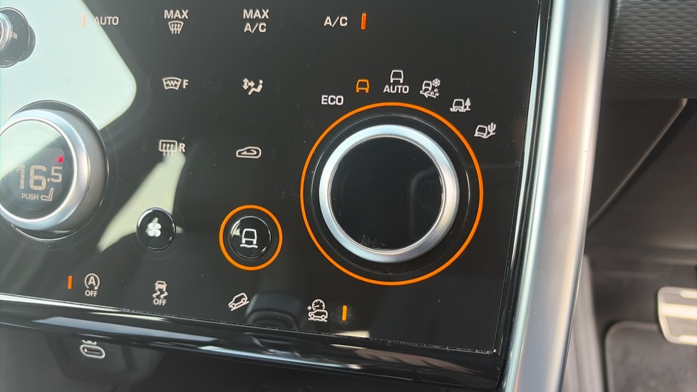 Land Rover Discovery Sport 2.0 D200 Urban Edition 5dr Auto [5 Seat] Diesel Station Wagon - Image 45