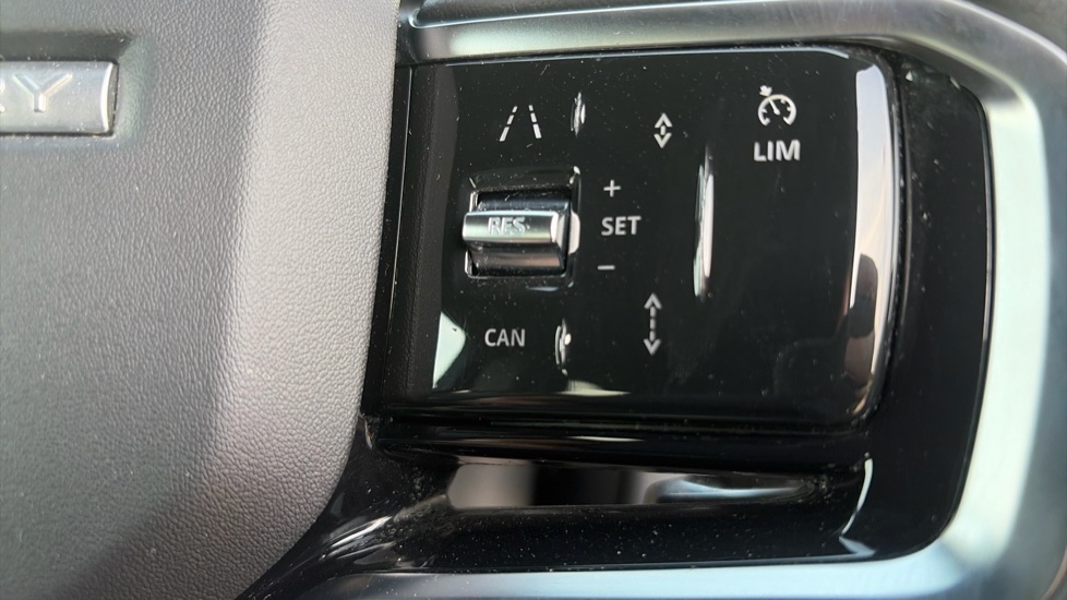 Land Rover Discovery Sport 2.0 D200 Urban Edition 5dr Auto [5 Seat] Diesel Station Wagon - Image 50