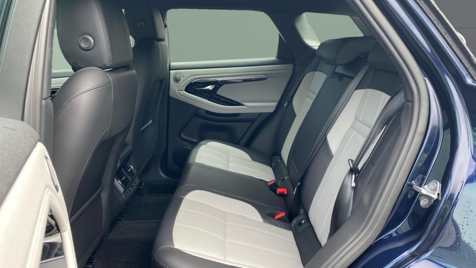 Land Rover Range Rover Evoque 2.0 D200 R-Dynamic SE 5dr Auto Diesel Hatchback - Image 4