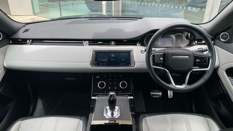 Land Rover Range Rover Evoque 2.0 D200 R-Dynamic SE 5dr Auto Diesel Hatchback - Image 9