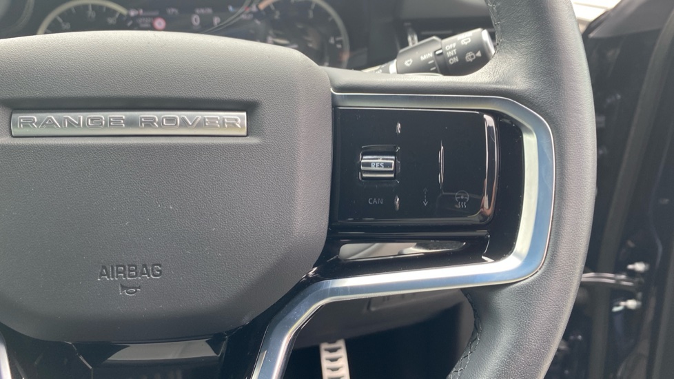 Land Rover Range Rover Evoque 2.0 D200 R-Dynamic SE 5dr Auto Diesel Hatchback - Image 37