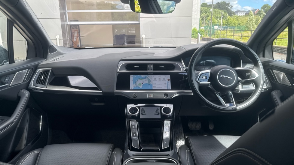 Jaguar I-Pace 294kW EV400 HSE Black 90kWh 5dr Auto 11kW Charger Electric Estate - Image 9