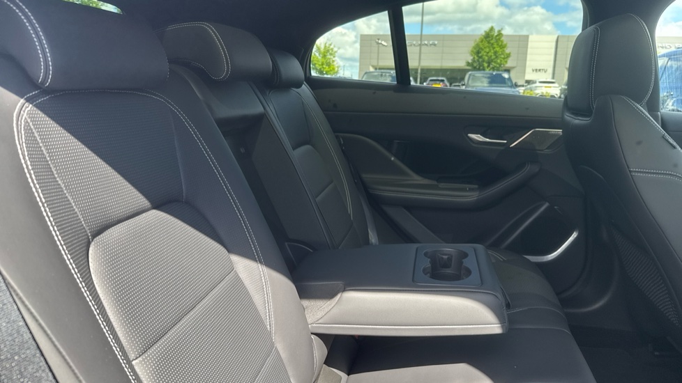 Jaguar I-Pace 294kW EV400 HSE Black 90kWh 5dr Auto 11kW Charger Electric Estate - Image 38