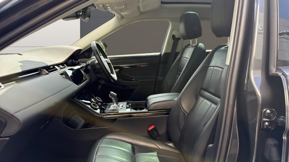 Land Rover Range Rover Evoque 2.0 P250 R-Dynamic SE 5dr Auto Petrol Hatchback - Image 3