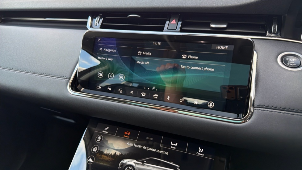 Land Rover Range Rover Evoque 2.0 P250 R-Dynamic SE 5dr Auto Petrol Hatchback - Image 37