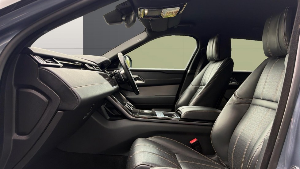 Land Rover Range Rover Velar 2.0 D180 R-Dynamic HSE 5dr Auto Diesel Estate - Image 3