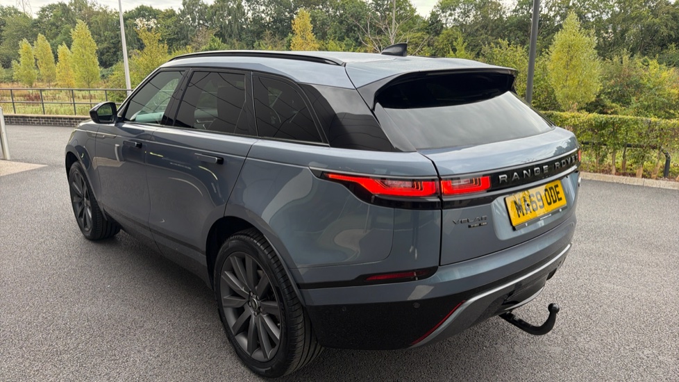 Land Rover Range Rover Velar 2.0 D180 R-Dynamic HSE 5dr Auto Diesel Estate - Image 27