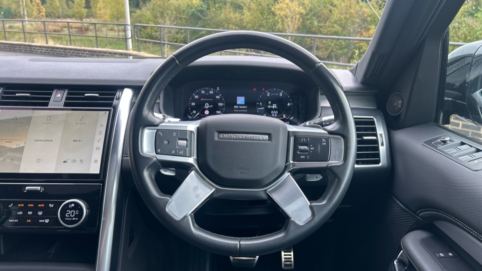 Land Rover Discovery 3.0 D250 R-Dynamic S 5dr Auto Diesel Station Wagon - Image 15