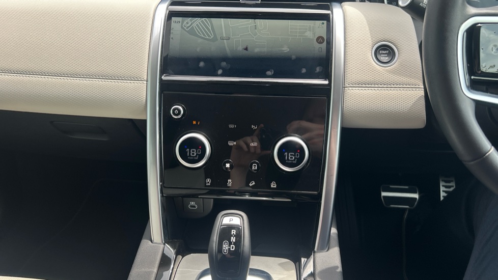 Land Rover Discovery Sport 2.0 D200 Urban Edition 5dr Auto [5 Seat] Diesel Station Wagon - Image 14