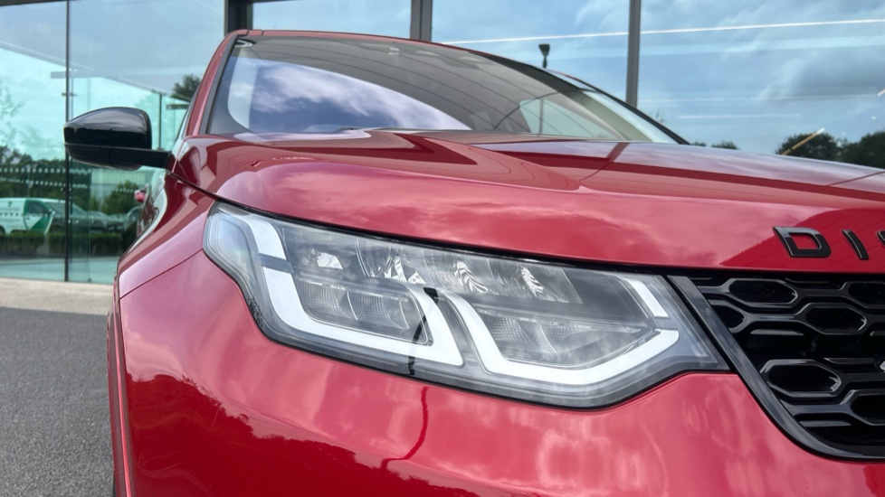 Land Rover Discovery Sport 2.0 D200 Urban Edition 5dr Auto [5 Seat] Diesel Station Wagon - Image 17
