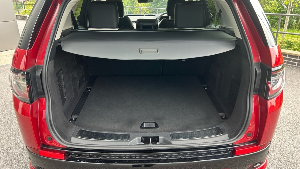 Land Rover Discovery Sport 2.0 D200 Urban Edition 5dr Auto [5 Seat] Diesel Station Wagon - Image 32