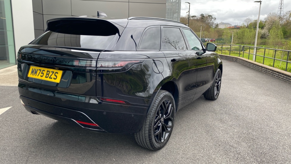 Land Rover Range Rover Velar 2.0 D200 MHEV Dynamic SE 5dr Auto Diesel Estate - Image 21
