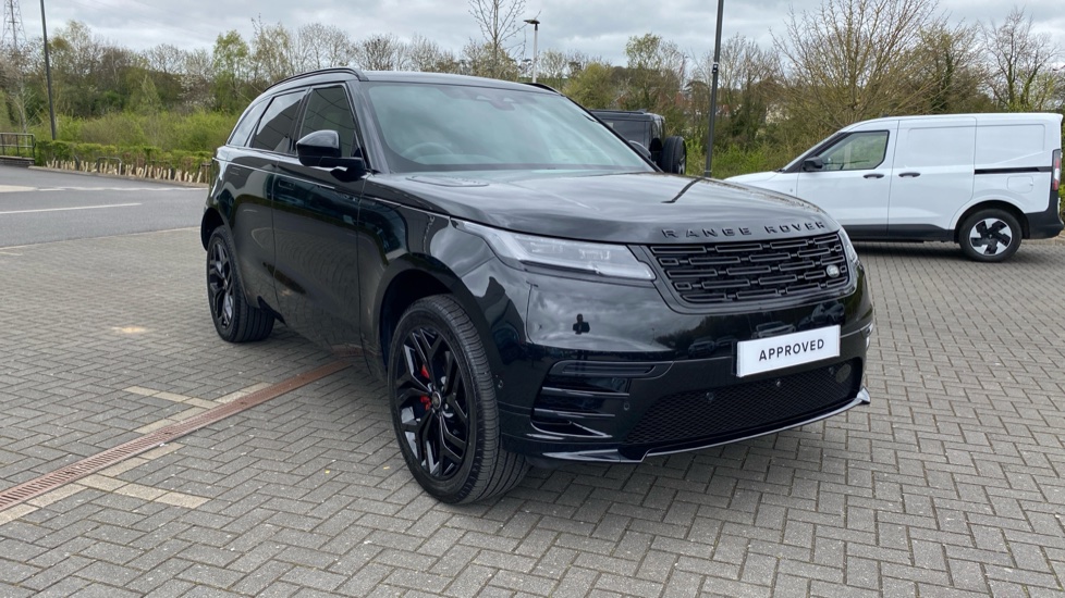 Land Rover Range Rover Velar 2.0 D200 MHEV Dynamic SE 5dr Auto Diesel Estate - Image 31