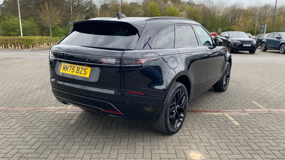 Land Rover Range Rover Velar 2.0 D200 MHEV Dynamic SE 5dr Auto Diesel Estate - Image 34