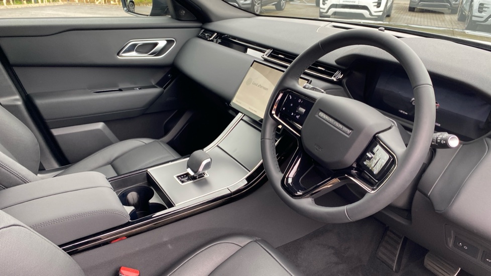 Land Rover Range Rover Velar 2.0 D200 MHEV Dynamic SE 5dr Auto Diesel Estate - Image 37
