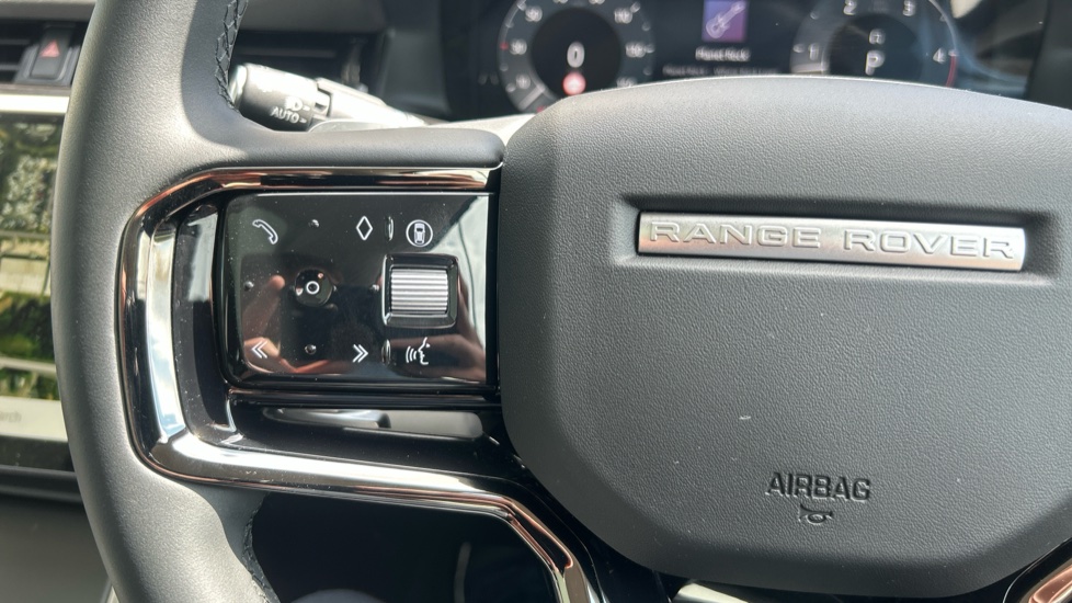 Land Rover Range Rover Evoque 2.0 D200 Dynamic SE 5dr Auto Diesel Hatchback - Image 37