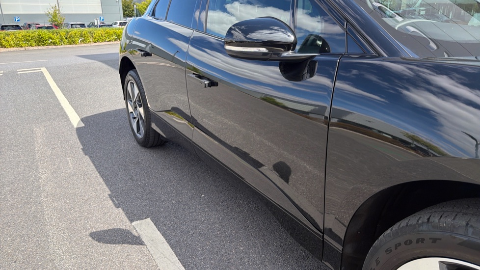 Jaguar I-Pace 294kW EV400 R-Dynamic SE Black 90kWh 5dr Auto Electric Estate - Image 23