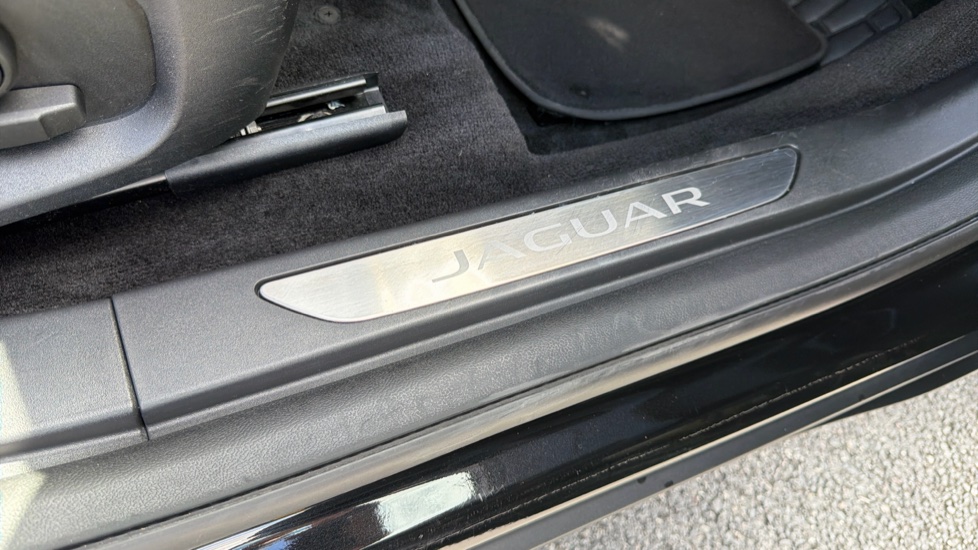 Jaguar I-Pace 294kW EV400 R-Dynamic SE Black 90kWh 5dr Auto Electric Estate - Image 29