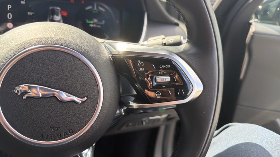 Jaguar I-Pace 294kW EV400 R-Dynamic SE Black 90kWh 5dr Auto Electric Estate - Image 32