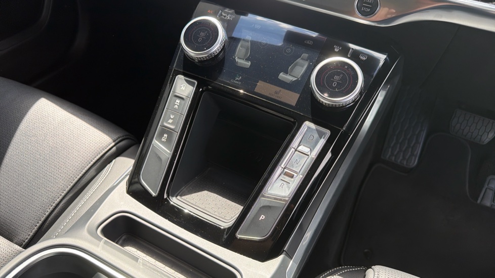 Jaguar I-Pace 294kW EV400 R-Dynamic SE Black 90kWh 5dr Auto Electric Estate - Image 33