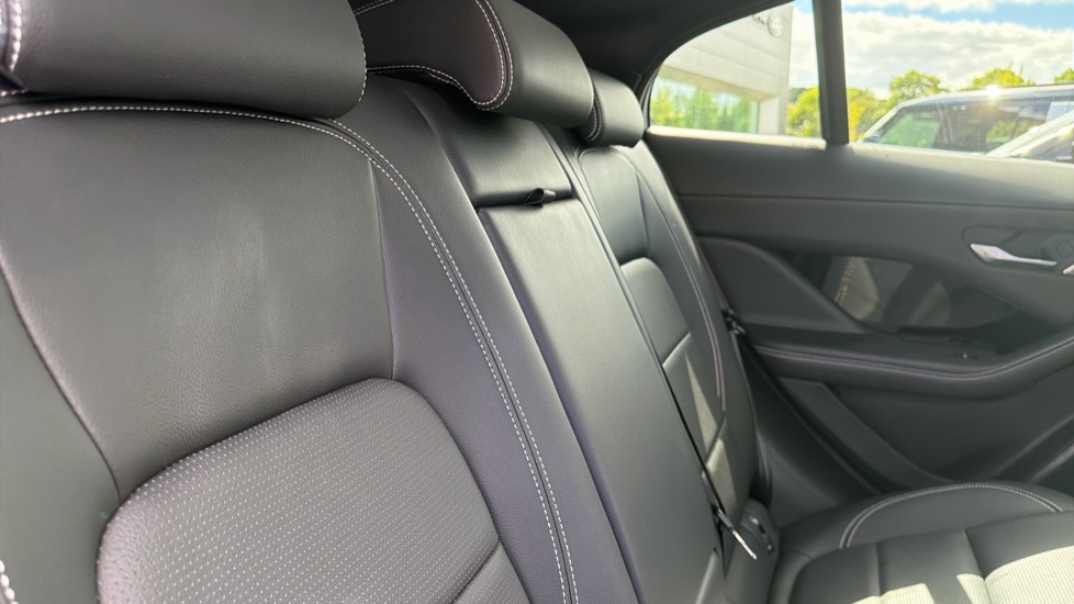 Jaguar I-Pace 294kW EV400 R-Dynamic SE Black 90kWh 5dr Auto Electric Estate - Image 44