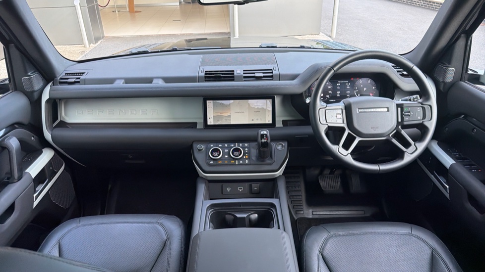 Land Rover Defender 3.0 D250 XS Edition 110 5dr Auto Diesel Estate - Image 8
