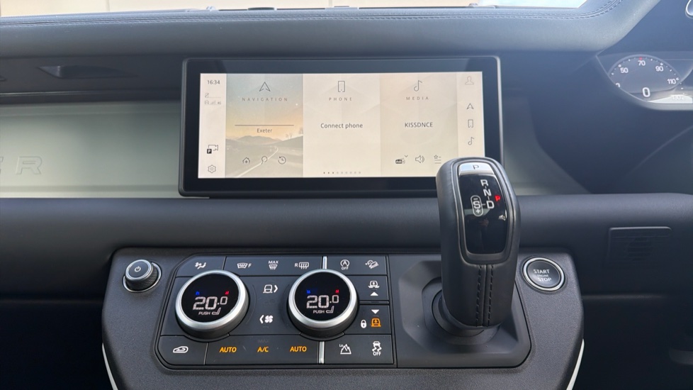 Land Rover Defender 3.0 D250 XS Edition 110 5dr Auto Diesel Estate - Image 13