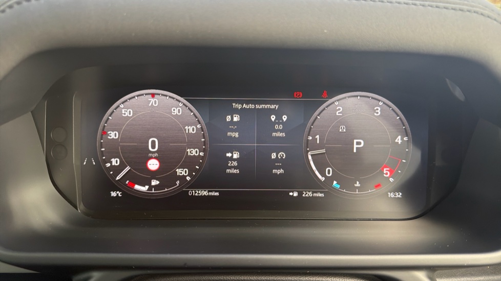 Land Rover Defender 3.0 D250 XS Edition 110 5dr Auto Diesel Estate - Image 15