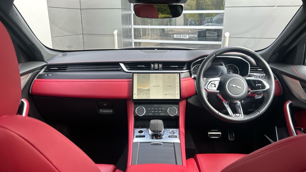 Jaguar F-Pace 2.0 D200 R-Dynamic Black 5dr Auto AWD Diesel Estate - Image 9