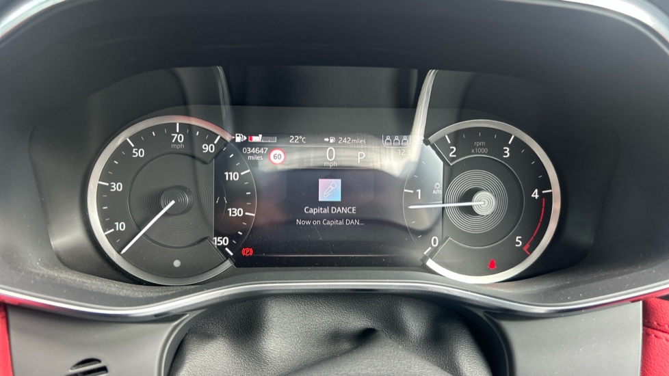 Jaguar F-Pace 2.0 D200 R-Dynamic Black 5dr Auto AWD Diesel Estate - Image 16