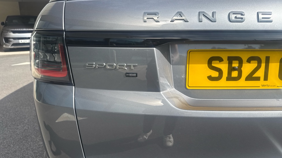 Land Rover Range Rover Sport 3.0 D300 HSE Silver 5dr Auto Diesel Estate - Image 19