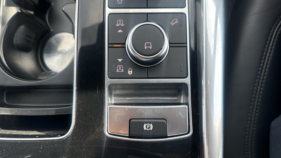 Land Rover Range Rover Sport 3.0 D300 HSE Silver 5dr Auto Diesel Estate - Image 27