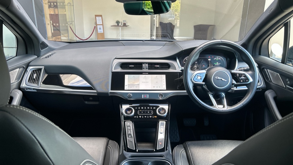 Jaguar I-Pace 294kW EV400 Black 90kWh 5dr Auto [11kW Charger] Electric Estate - Image 9