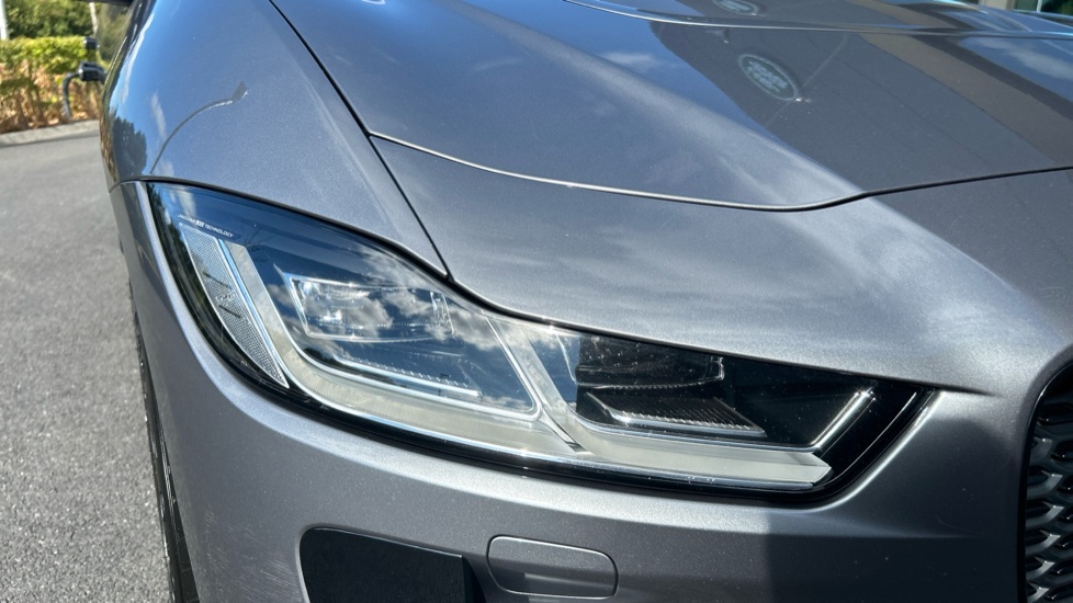 Jaguar I-Pace 294kW EV400 Black 90kWh 5dr Auto [11kW Charger] Electric Estate - Image 17