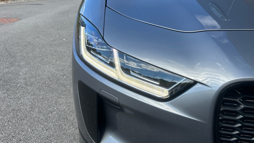 Jaguar I-Pace 294kW EV400 Black 90kWh 5dr Auto [11kW Charger] Electric Estate - Image 21