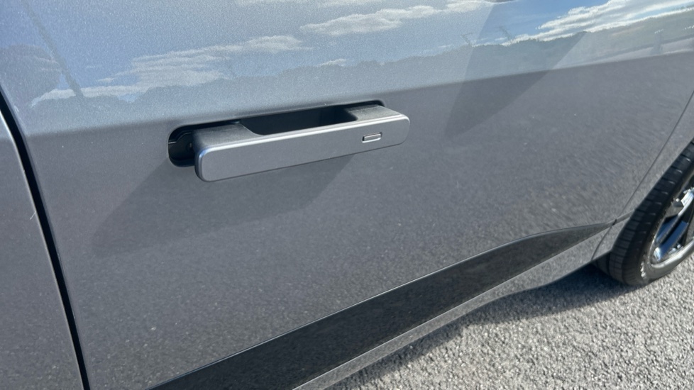 Jaguar I-Pace 294kW EV400 Black 90kWh 5dr Auto [11kW Charger] Electric Estate - Image 23