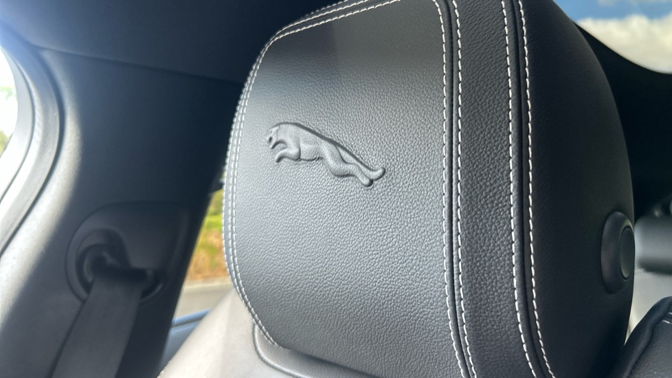 Jaguar I-Pace 294kW EV400 Black 90kWh 5dr Auto [11kW Charger] Electric Estate - Image 49