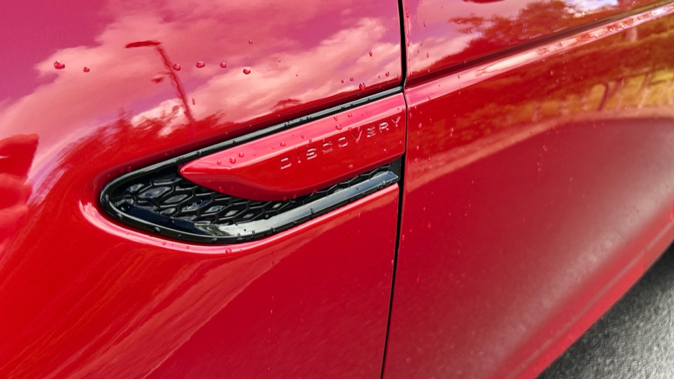 Land Rover Discovery Sport 1.5 P300e R-Dynamic SE 5dr Auto [5 Seat] Station Wagon - Image 34