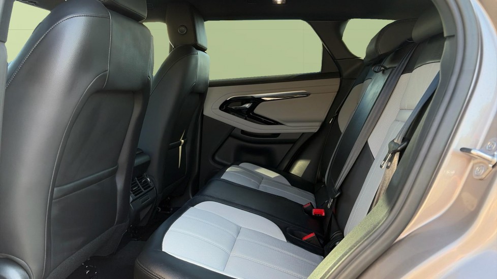 Land Rover Range Rover Evoque 2.0 D200 R-Dynamic S 5dr Auto Diesel Hatchback - Image 4