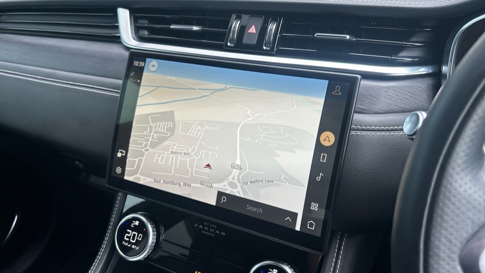 Jaguar F-Pace 2.0 D200 R-Dynamic SE 5dr Auto AWD Diesel Estate - Image 11
