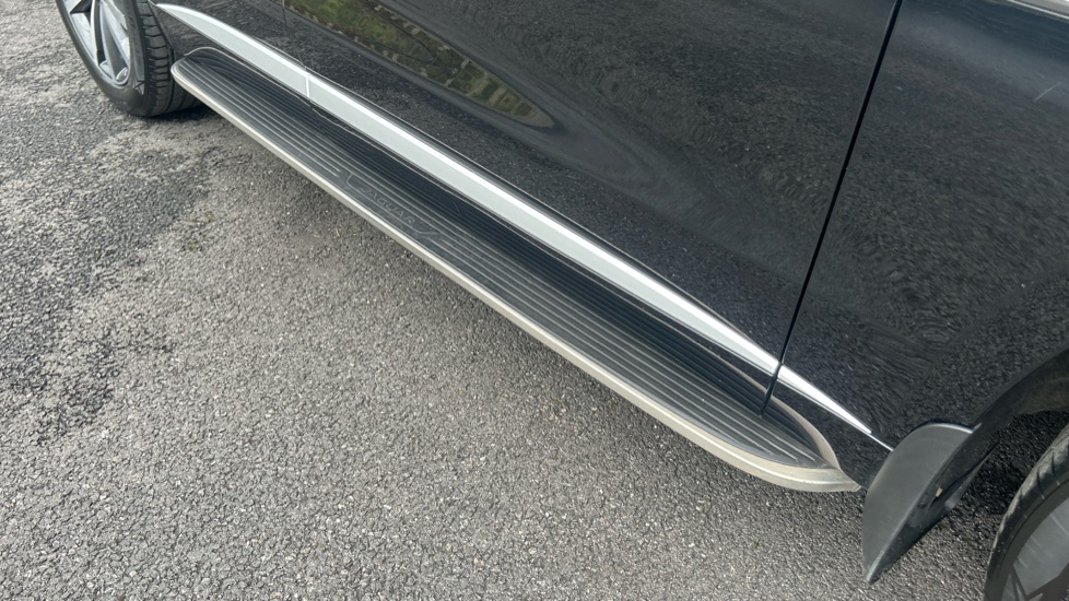 Jaguar F-Pace 2.0 D200 R-Dynamic SE 5dr Auto AWD Diesel Estate - Image 24