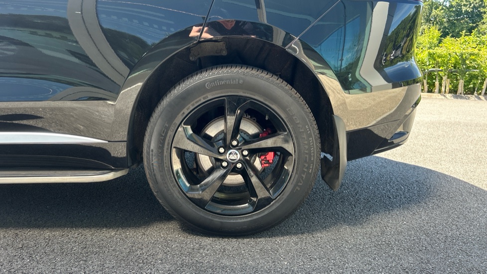 Jaguar F-Pace 2.0 D200 R-Dynamic SE 5dr Auto AWD Diesel Estate - Image 36