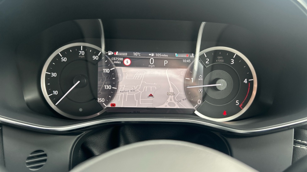 Jaguar F-Pace 2.0 D200 R-Dynamic SE 5dr Auto AWD Diesel Estate - Image 64