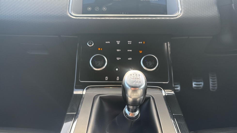 Land Rover Range Rover Evoque 2.0 D150 R-Dynamic S 5dr 2WD Diesel Hatchback - Image 14