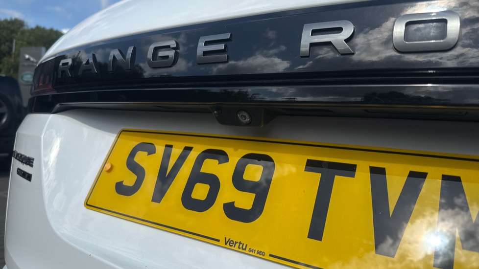 Land Rover Range Rover Evoque 2.0 D150 R-Dynamic S 5dr 2WD Diesel Hatchback - Image 31