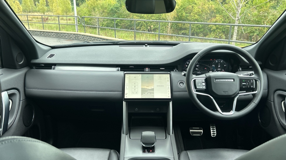 Land Rover Discovery Sport 2.0 D200 Dynamic SE 5dr Auto [7 Seat] Diesel Station Wagon - Image 9