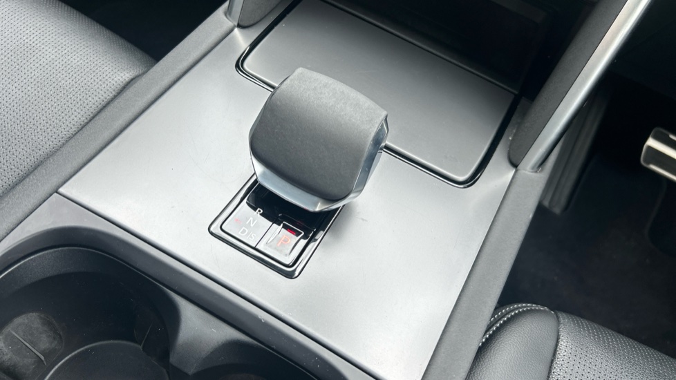 Land Rover Discovery Sport 2.0 D200 Dynamic SE 5dr Auto [7 Seat] Diesel Station Wagon - Image 13