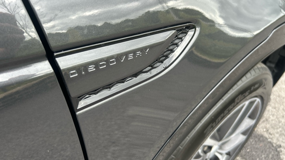 Land Rover Discovery Sport 2.0 D200 Dynamic SE 5dr Auto [7 Seat] Diesel Station Wagon - Image 22