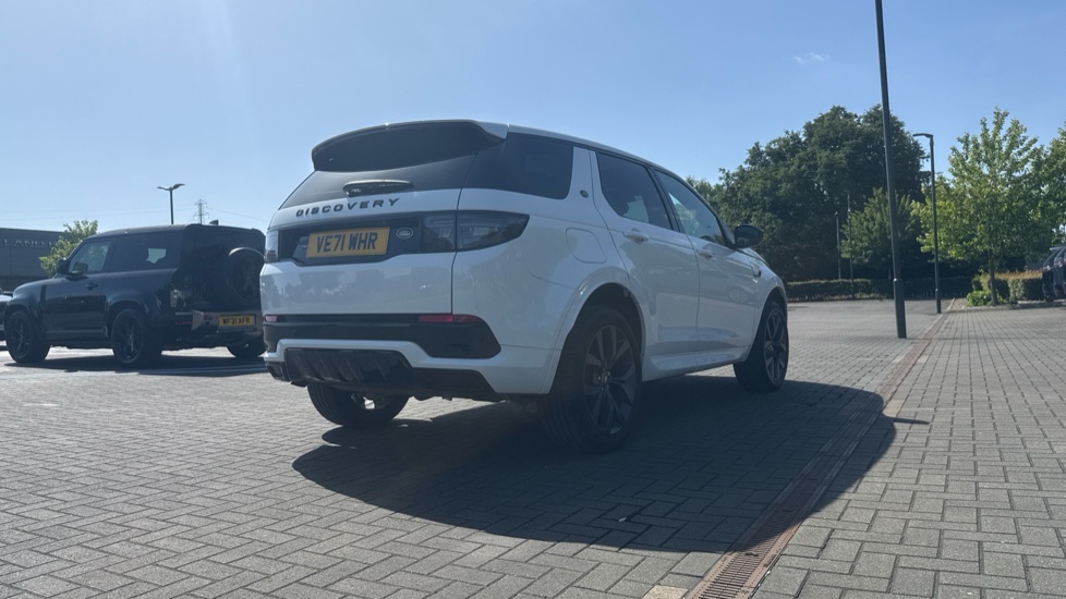 Land Rover Discovery Sport 1.5 P300e R-Dynamic SE 5dr Auto [5 Seat] Station Wagon - Image 27